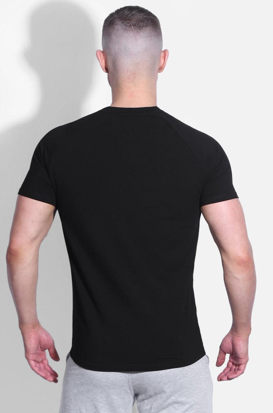 Titan 2.0 Muscle-Fit T-Shirt - Black