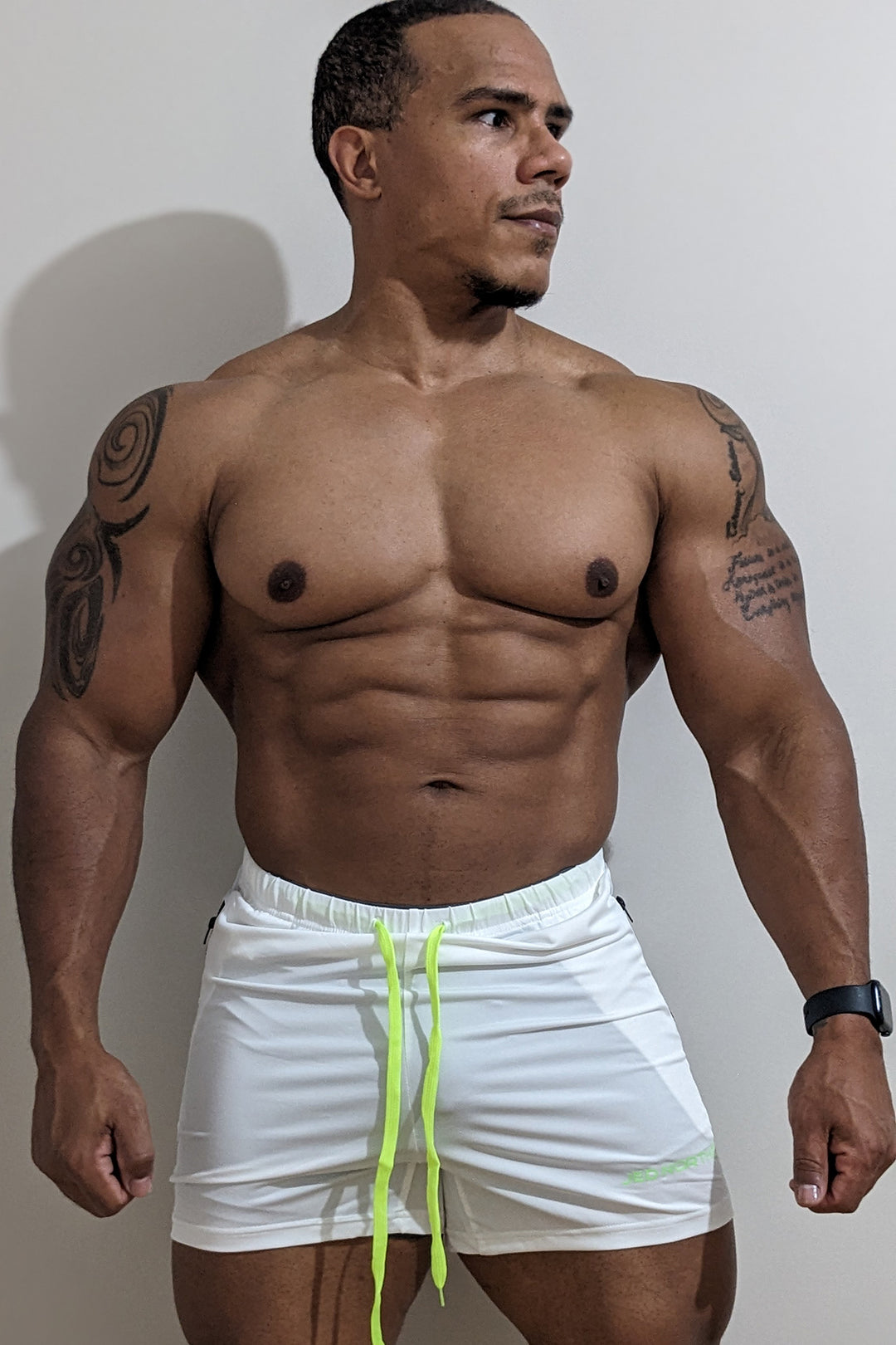 Agile Bodybuilding 4'' Shorts w Zipper Pockets - Off White